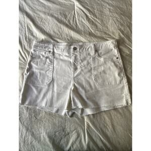 Woman's Shorts Tommy Bahama White Ella Twill Utility Shorts 4” Inseam Size 14